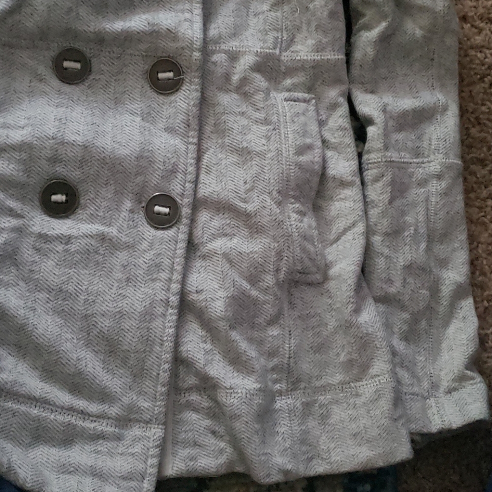 Lightweight jacket/Removable hood - Picture 3 of 8